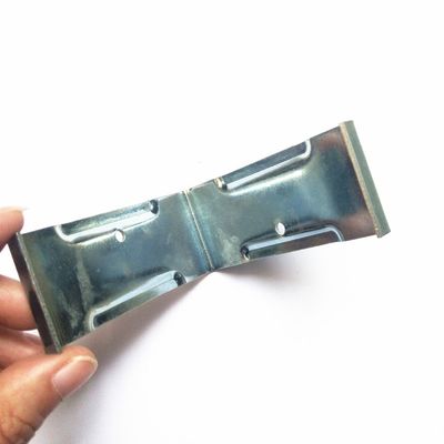 Klip Kotak Kayu Lapis C058, Baja Karbon 1,5 mm, Pelapisan E Hitam