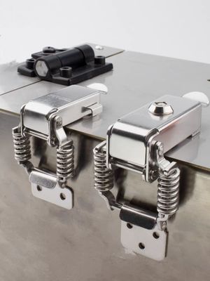 Custom Acceptable 304 Stainless Steel Fleksibel & Damping Toggle Latch Dengan Self Hook Untuk Peralatan Medis & Kendaraan